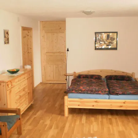 Stroneggerhof Apartment