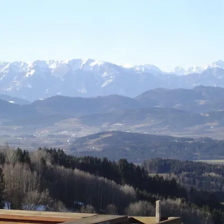 Stroneggerhof Apartman